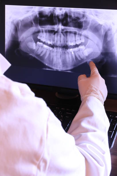 Best Broken or Cracked Tooth Emergency Dentist in Colonial Heights, VA